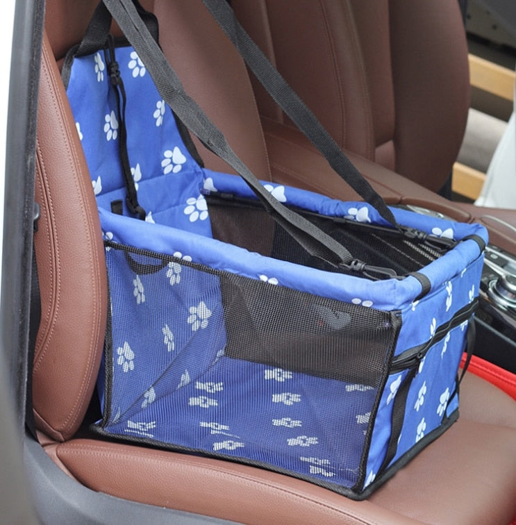 Breathable Pet Car Bag With Zipper Pocket Design