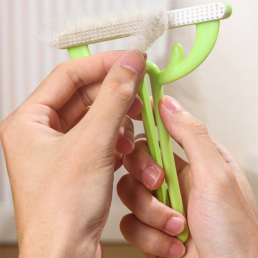 Antler Shaped Hair Scraper With Sticky Lint Extractor