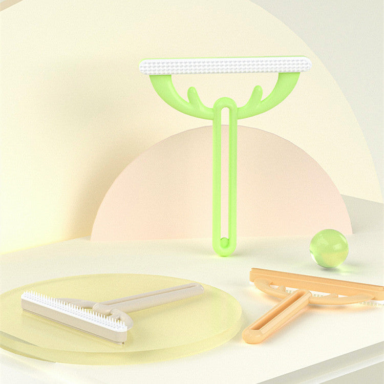 Antler Shaped Hair Scraper With Sticky Lint Extractor